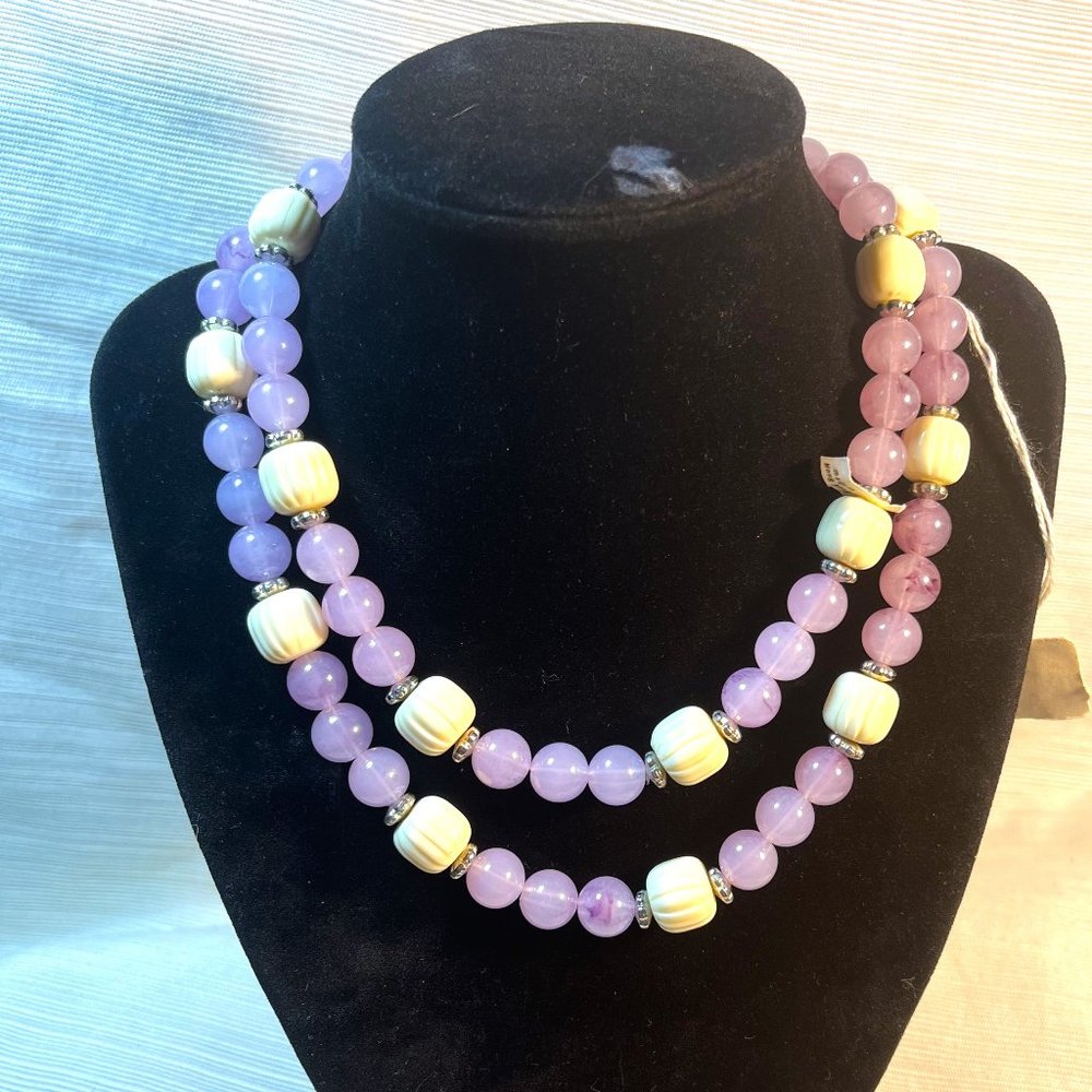 Vintage Long glass and acrylic Necklace never worn